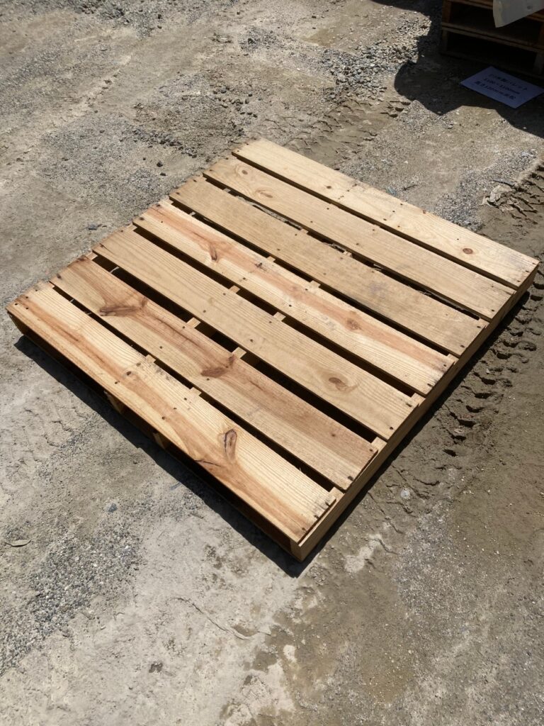 中古木パレ1.1×1.1【岡山】 | 格安中古パレット販売 | 株式会社ワンウィル